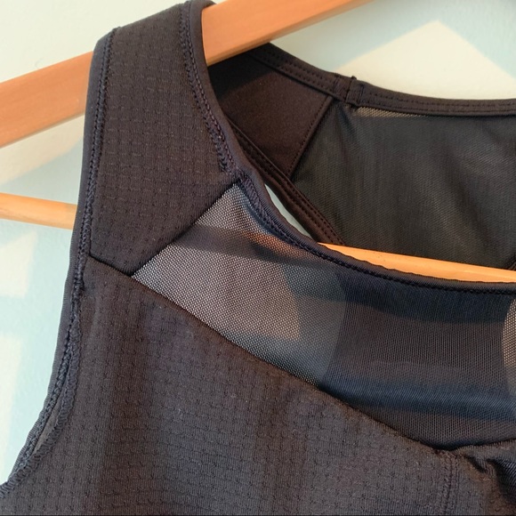 Oiselle Black Mesh Sports Bra Athletic Running XC 6 - Picture 2 of 4